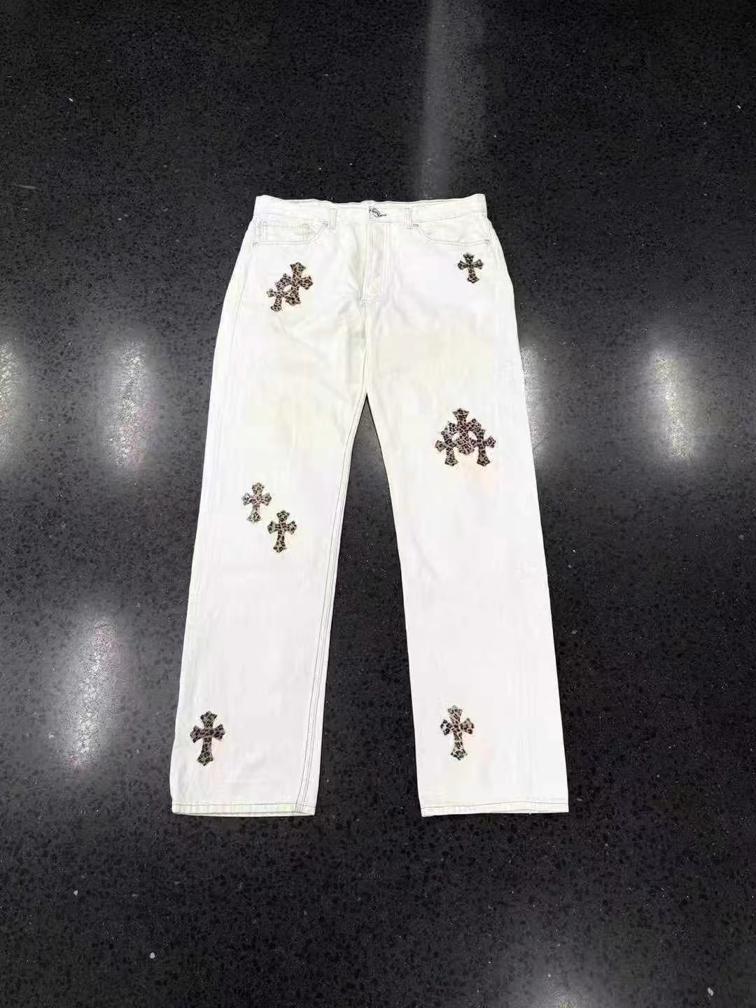 Chrome hearts โครเอเชียหัวใจเสือดาวข้าม✝️ กางเกงยีนส์สีขาวหนัง รูปที่ 1