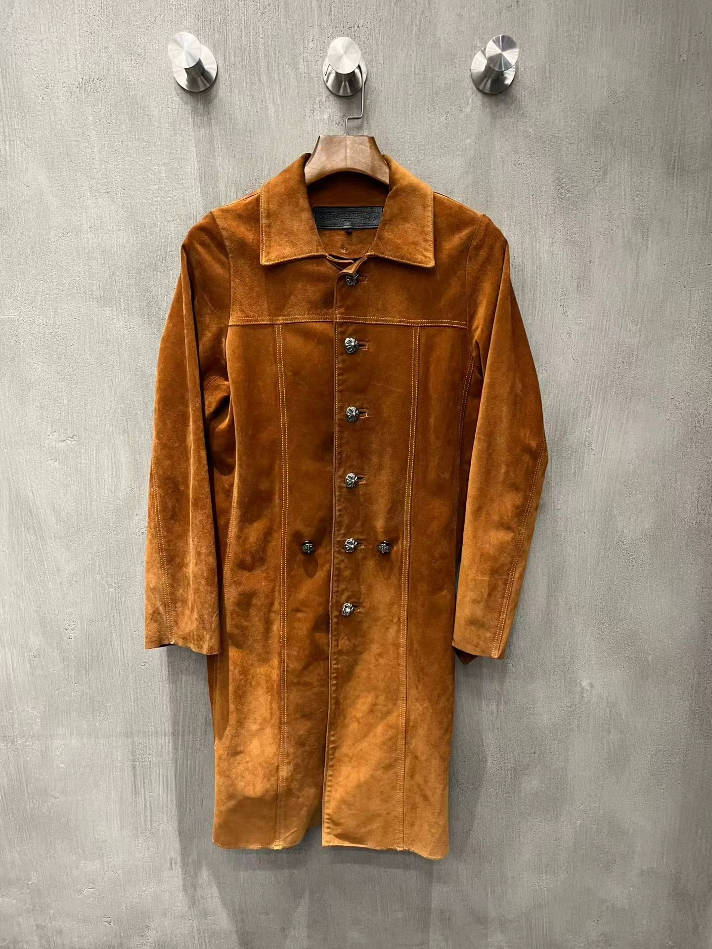 크롬 하트 영국 스타일의 스웨이드 트렌치 코트🧥, 1번 이미지