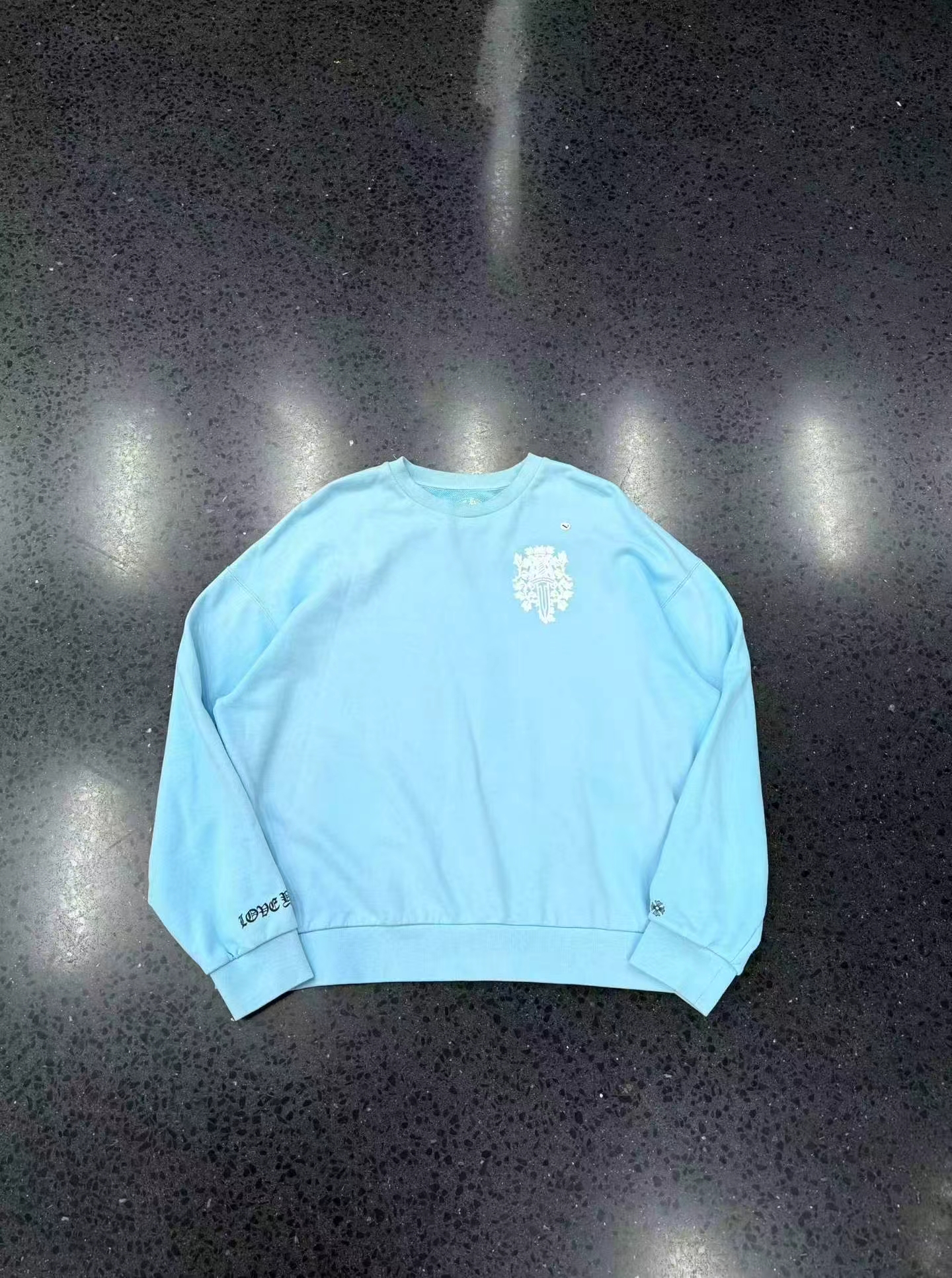 Chrome hearts Croheart Miami Limited Sword Print Sweatshirt สีน้ำเงิน รูปที่ 1