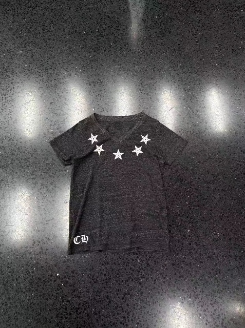 Chrome hearts โครเอเชียหัวใจดาวห้าแฉก⭐️ พิมพ์ลายคอวีแขนสั้นสีเทา