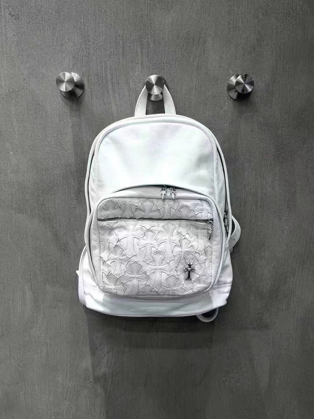 Chrome hearts โครเอเชียหัวใจสีขาวข้าม✝กระเป๋าเป้สะพายหลัง7TH รูปที่ 1