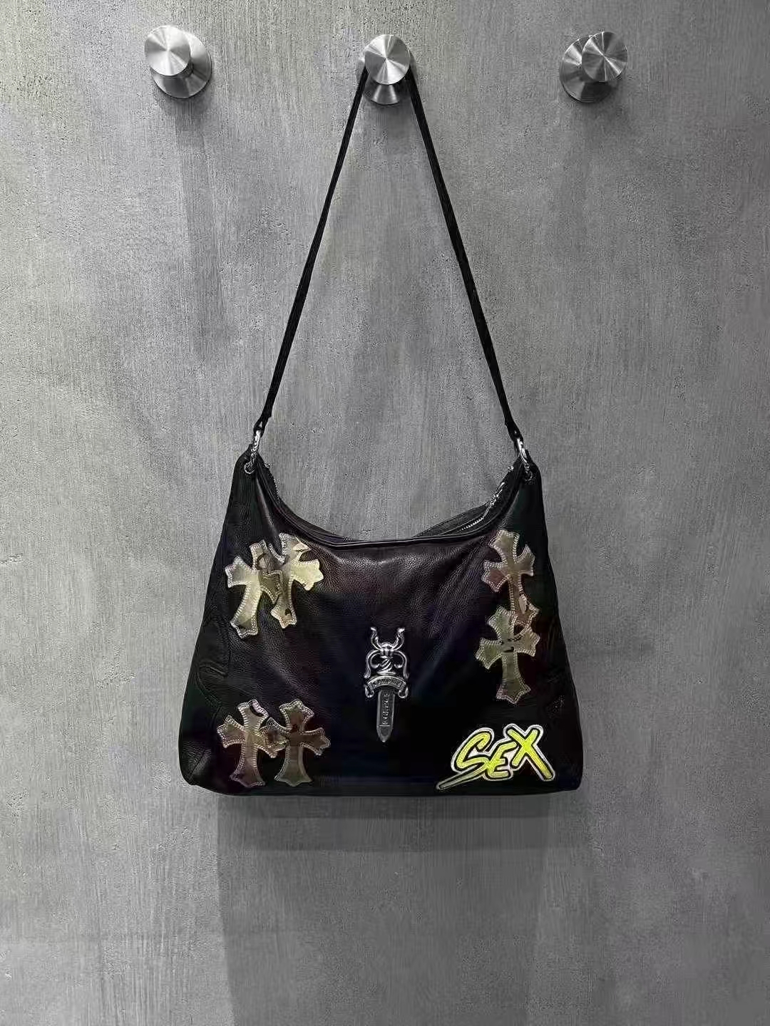 Chrome Hearts 克罗心  Sex Records 迷彩拼皮宝剑Lyon，第 1 张图片