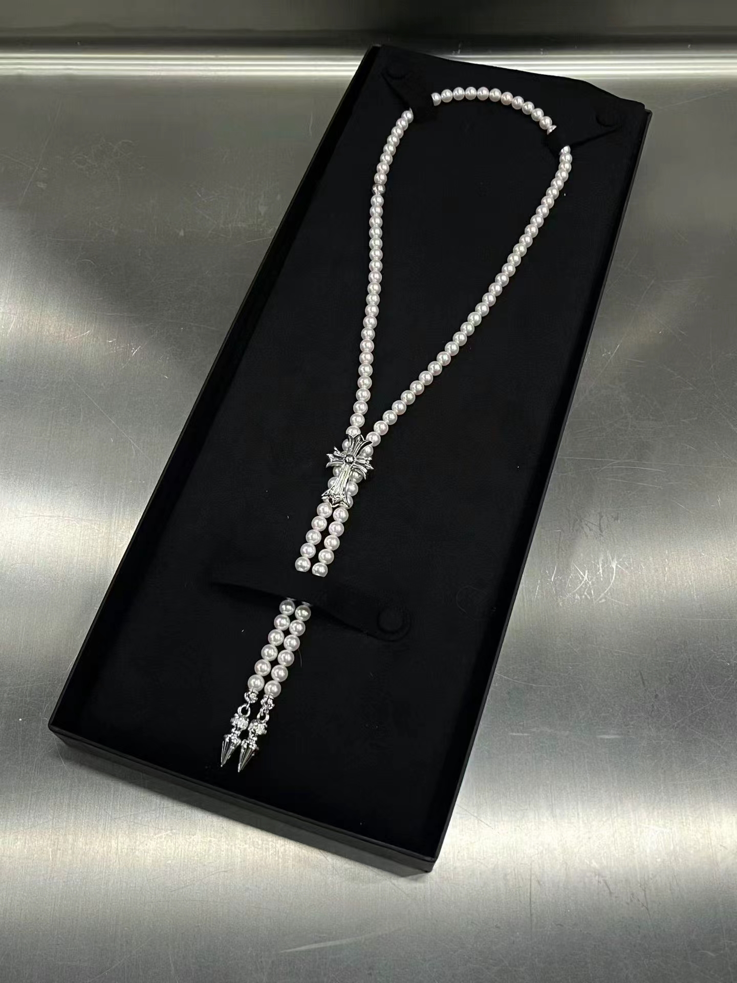 Chrome hearts โครโกหัวใจ Mikimoto สร้อยคอมุกทองคำขาว รูปที่ 1