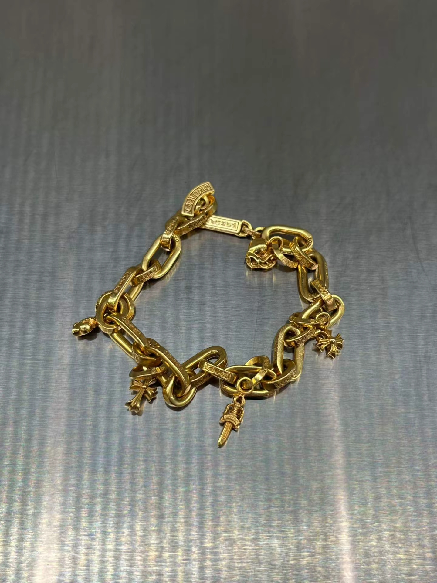 Chrome hearts Croc heart 22K สร้อยข้อมือแบบหลายองค์ประกอบจี้ PPE รูปที่ 1