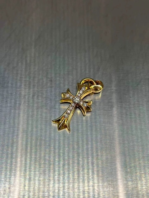 Chrome hearts โครเอเชียหัวใจ22K เพชรสีขาวข้าม✝จี้ขนาดกลาง