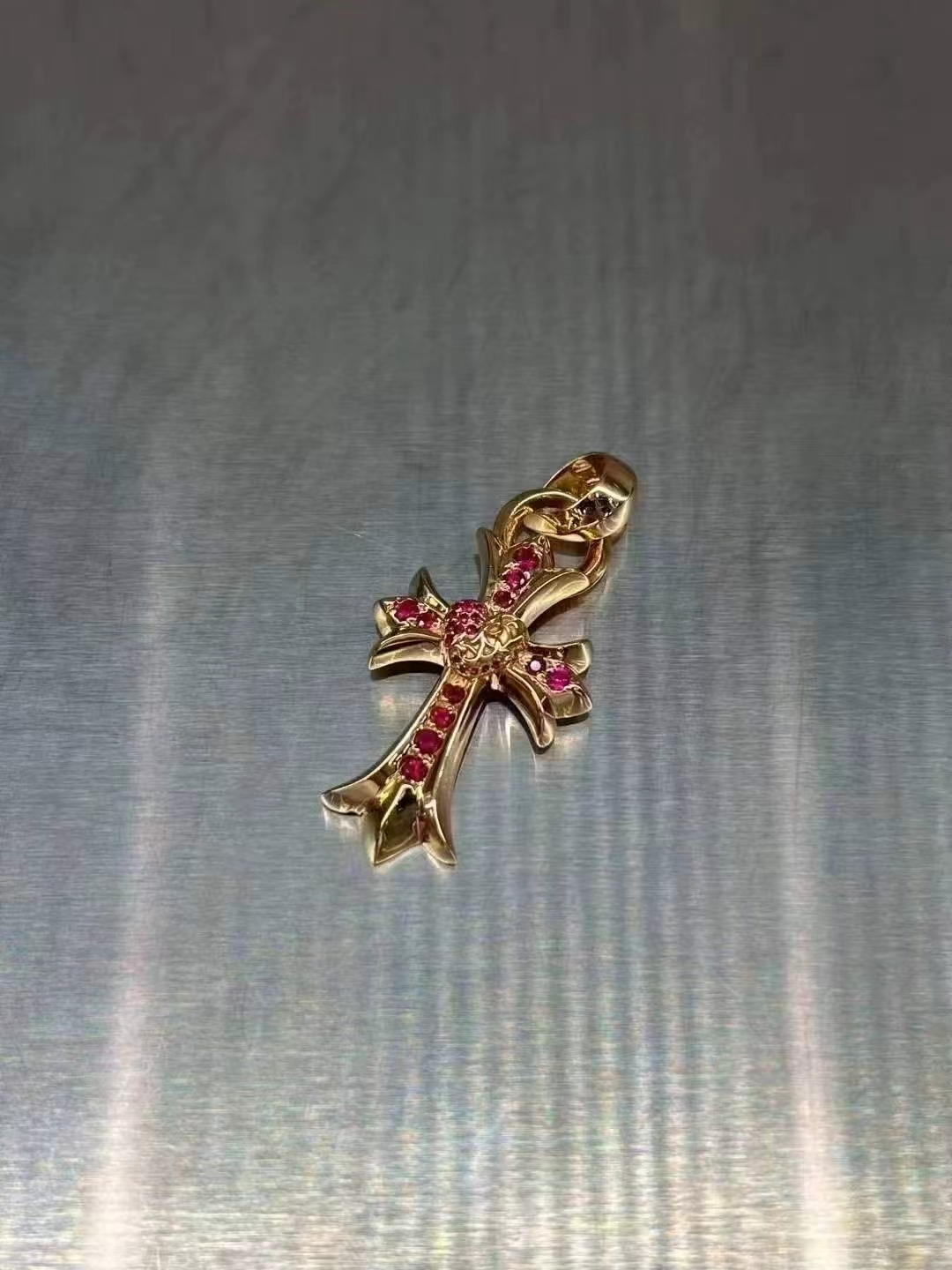 Chrome hearts โครเอเชียหัวใจ22K สีแดงเพชรเถาวัลย์รัก✝จี้ขนาดกลาง รูปที่ 1