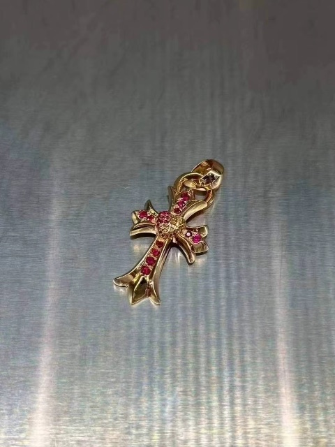 Chrome hearts โครเอเชียหัวใจ22K สีแดงเพชรเถาวัลย์รัก✝จี้ขนาดกลาง