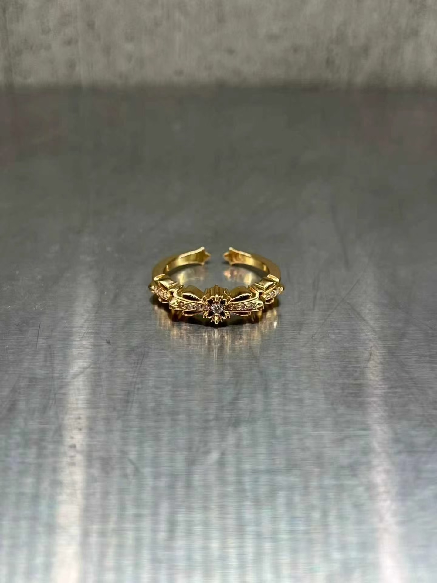 Chrome hearts โครเอเชียหัวใจ22K แหวนเปิดดอกครอสติชสีขาว รูปที่ 1