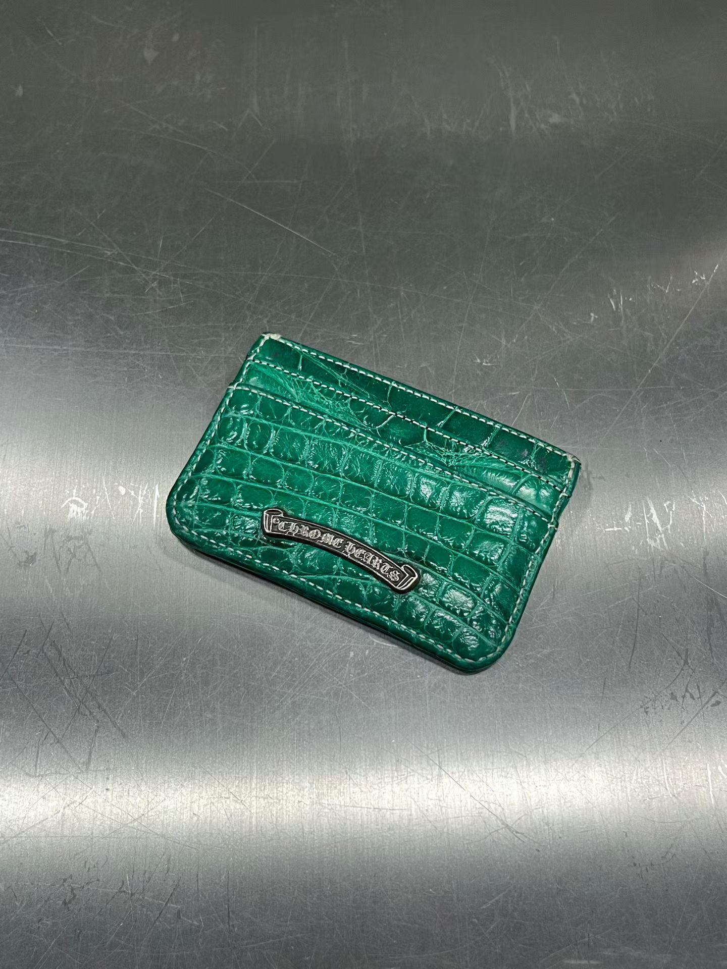 Chrome hearts Croc หัวใจเลื่อนเงินจระเข้🐊กระเป๋าใส่บัตร รูปที่ 1