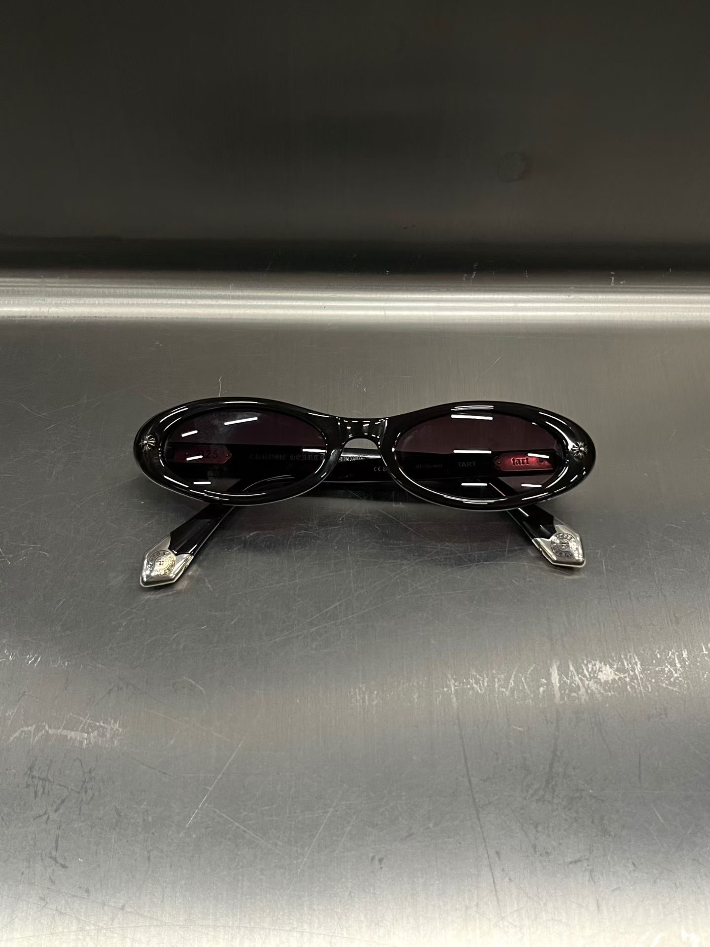 Chrome Hearts แว่นกันแดดทรงแคบลาย Tart🕶️ รูปที่ 1