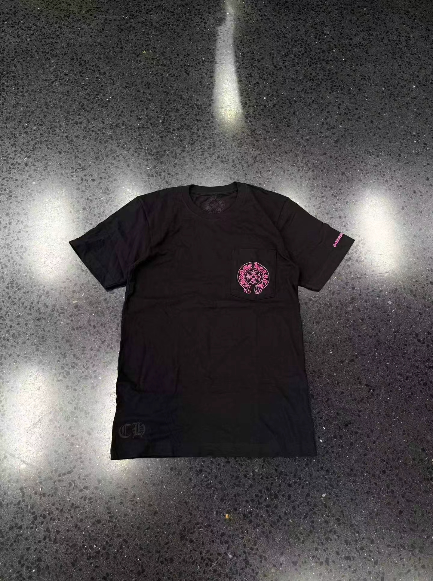 Chrome hearts phosphor horseshoe print short sleeve black, image 1