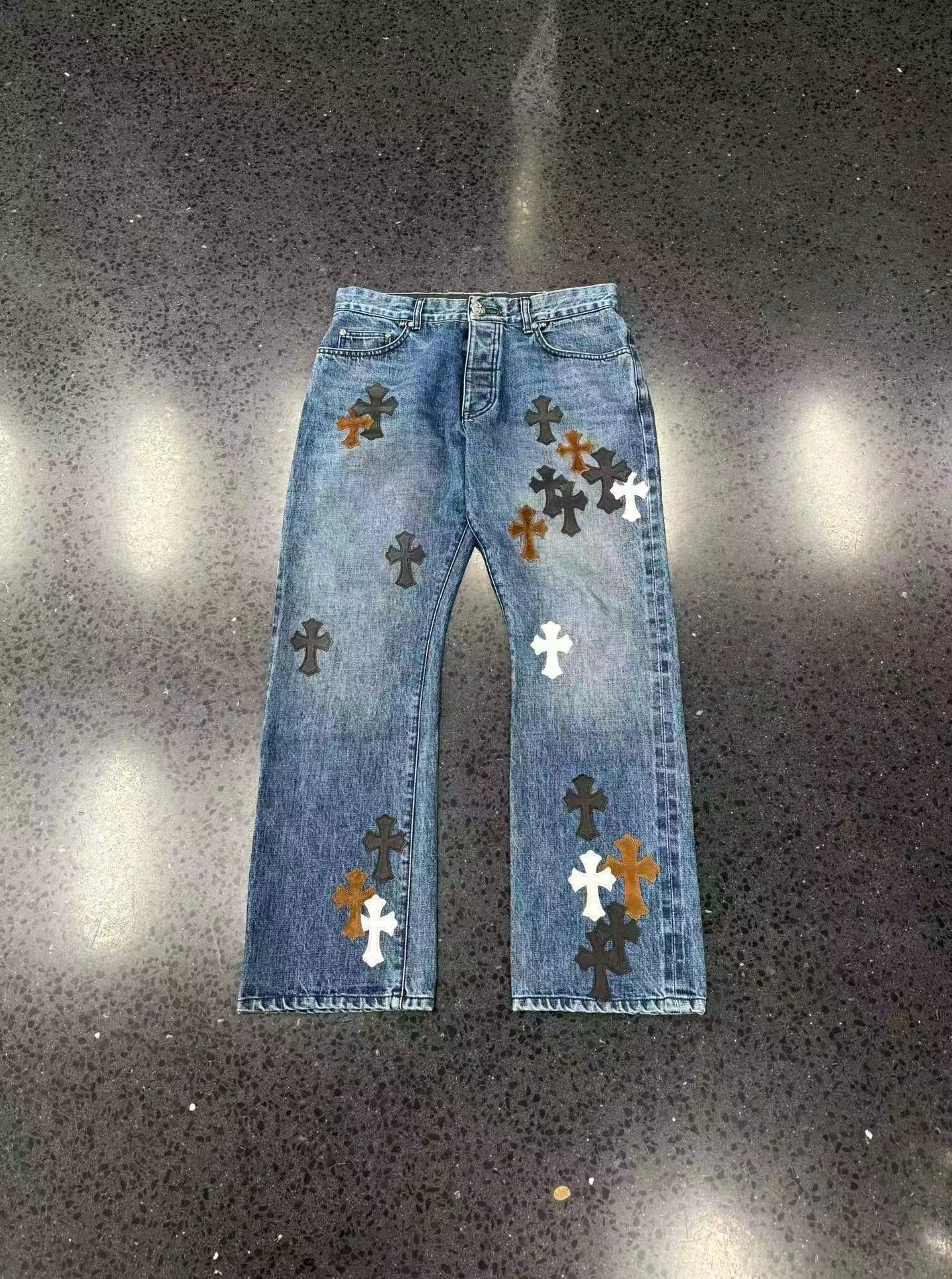 Chrome hearts Croheart เว็บไซต์อย่างเป็นทางการจำกัดข้าม✝️ กางเกงยีนส์สีฟ้าหนัง รูปที่ 1